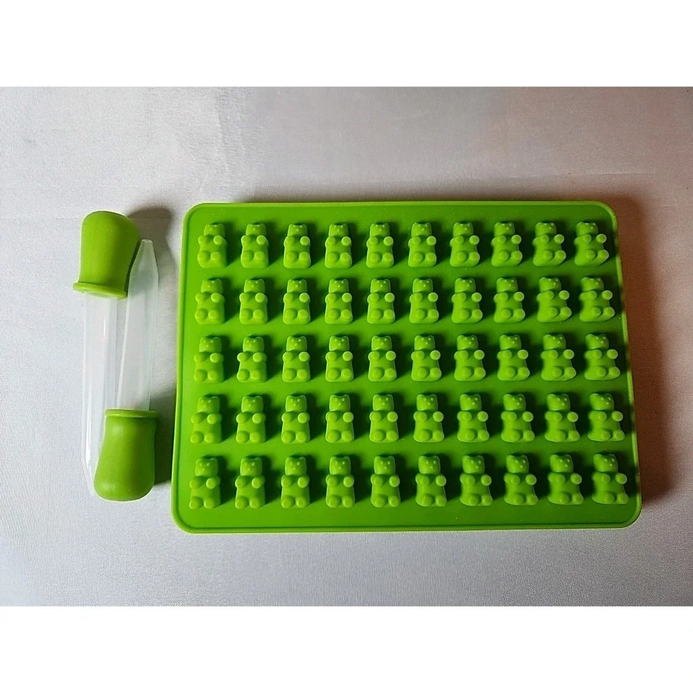 New Avery Rd Silicone 200-Pc Gummy Bear & Chocolate Candy Molds Kit 4-Trays NIB